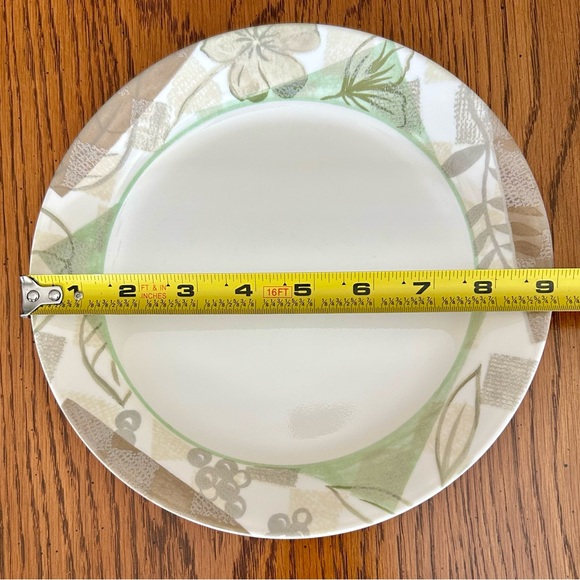 SET OF 4 CORELLE TEXTURED LEAVES LUNCHEON LUNCH PLATES 9" - Picture 7 of 10